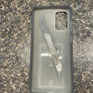 Samsung S20+ loopy case, silver glitter.